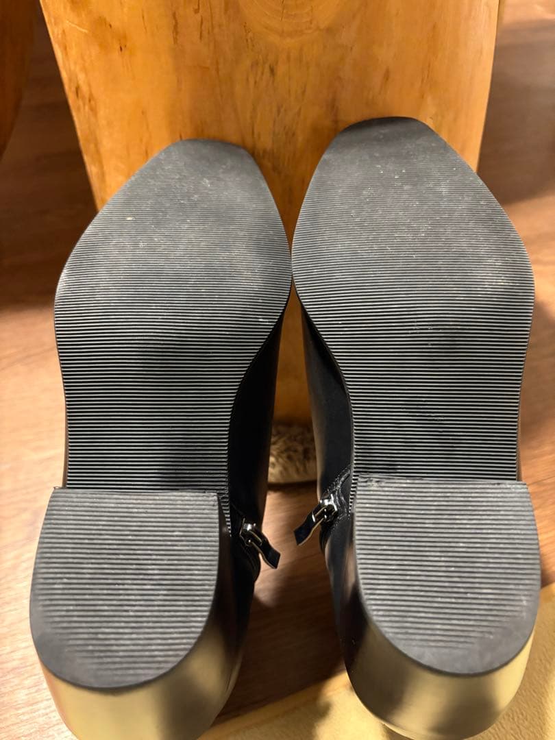 lui's ルイス　ヒールブーツ　サイドジップ　レザー　ブラック　黒