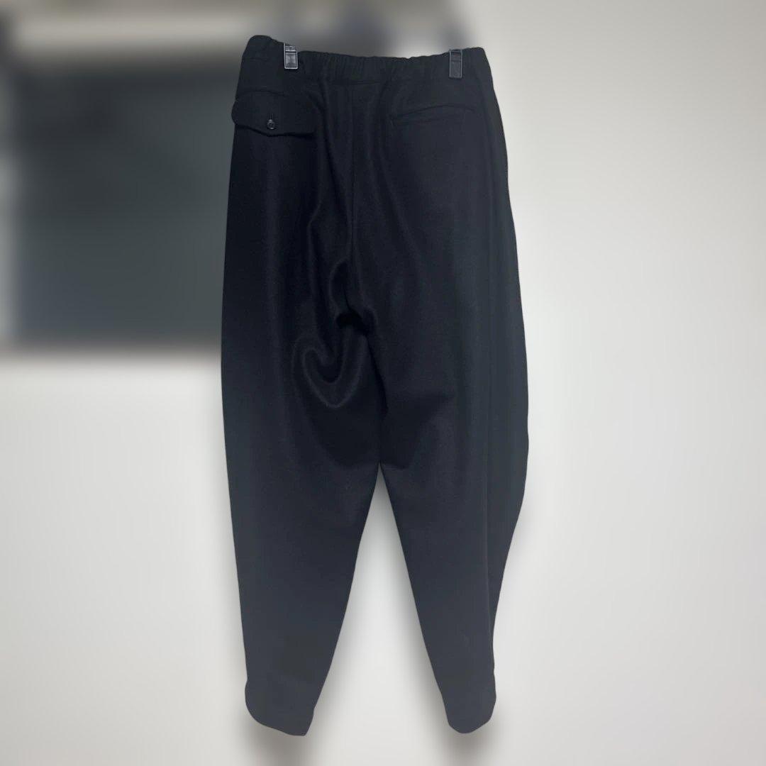 ブラックコムデギャルソン25AW ルック5 バルーンパンツ