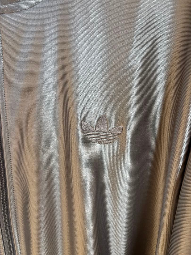adidas originals　ファイヤーバード　トラックジャケット　シルバー