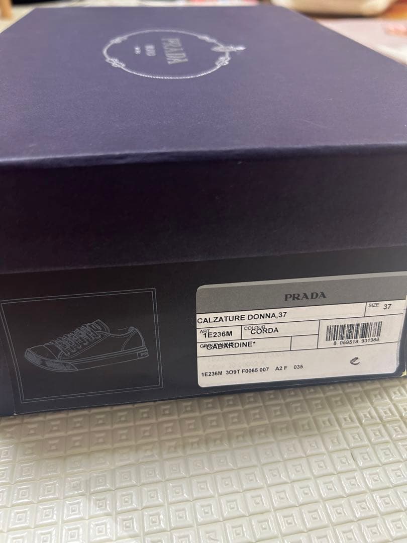 ☘MONOTONE☘イイねフォロー割有 PRADAスニーカー37