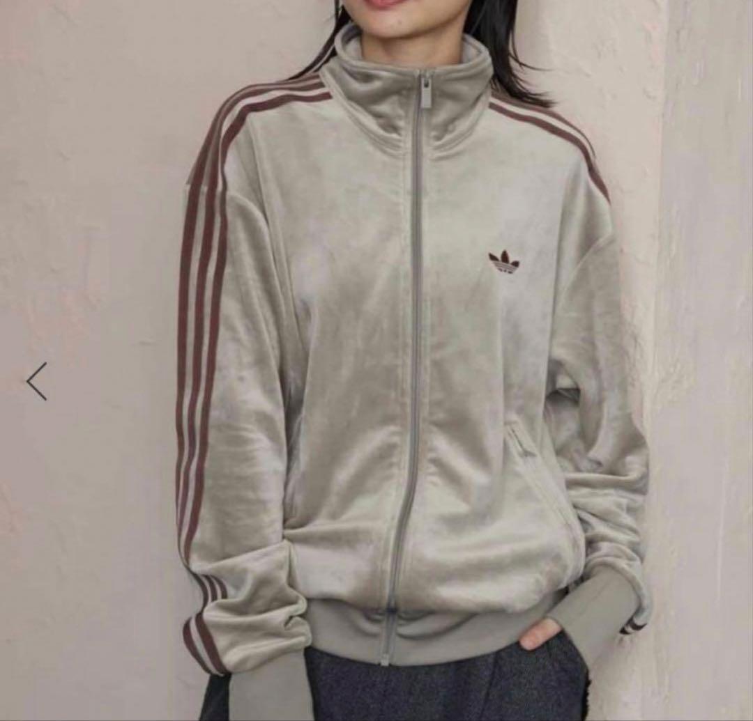 adidas originals ジャーナルスタンダード ベロア ベージュ