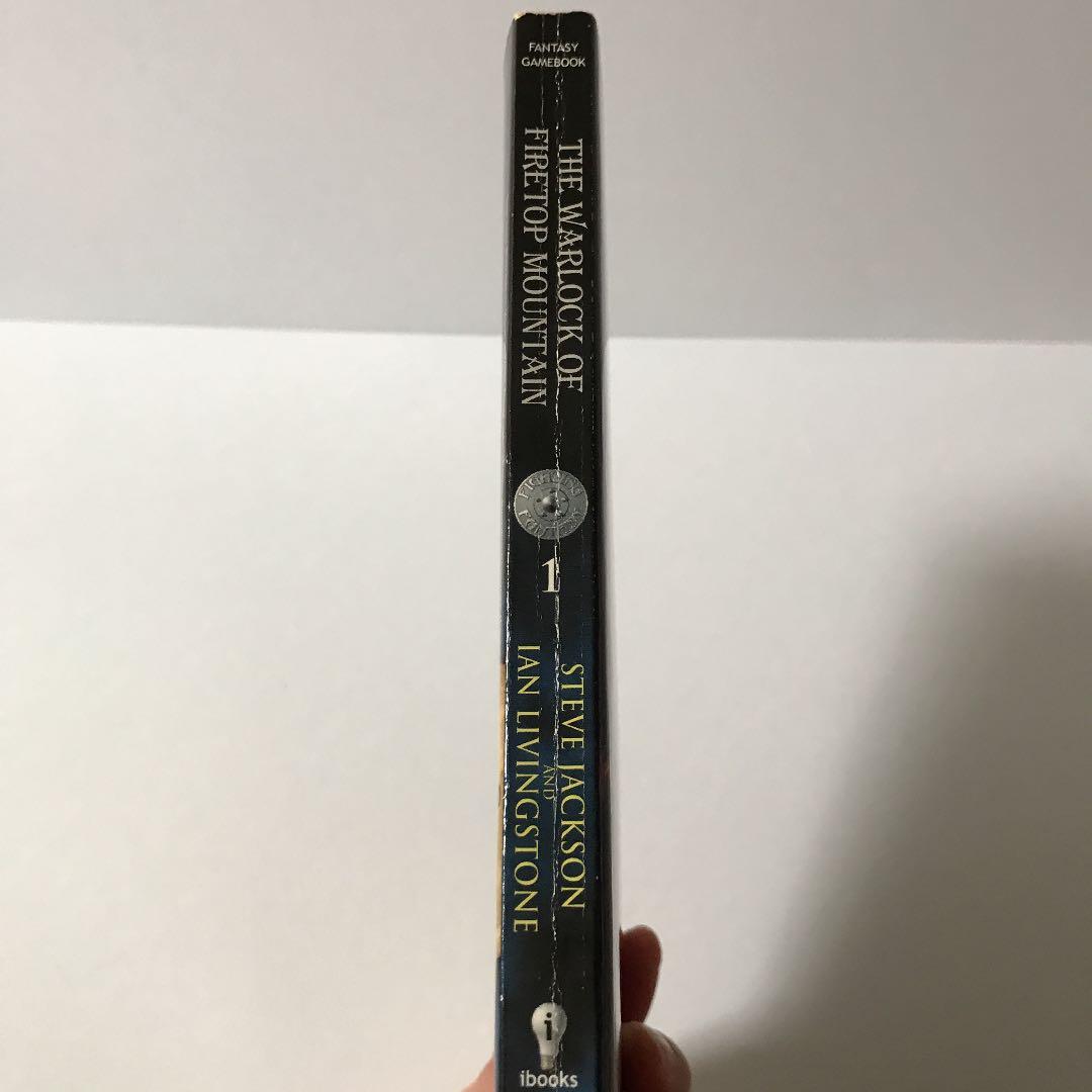 ゲームブック　火吹き山の魔法使い　英語版