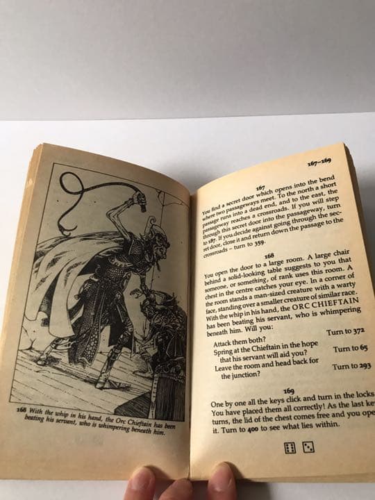 ゲームブック　火吹き山の魔法使い　英語版