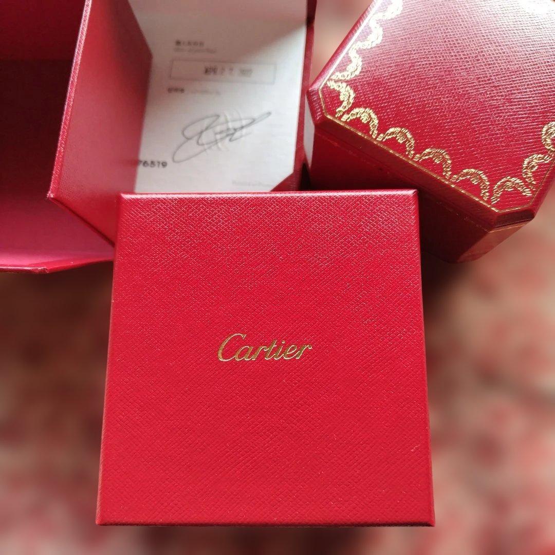 Cartierのウェディングバンドリングです。