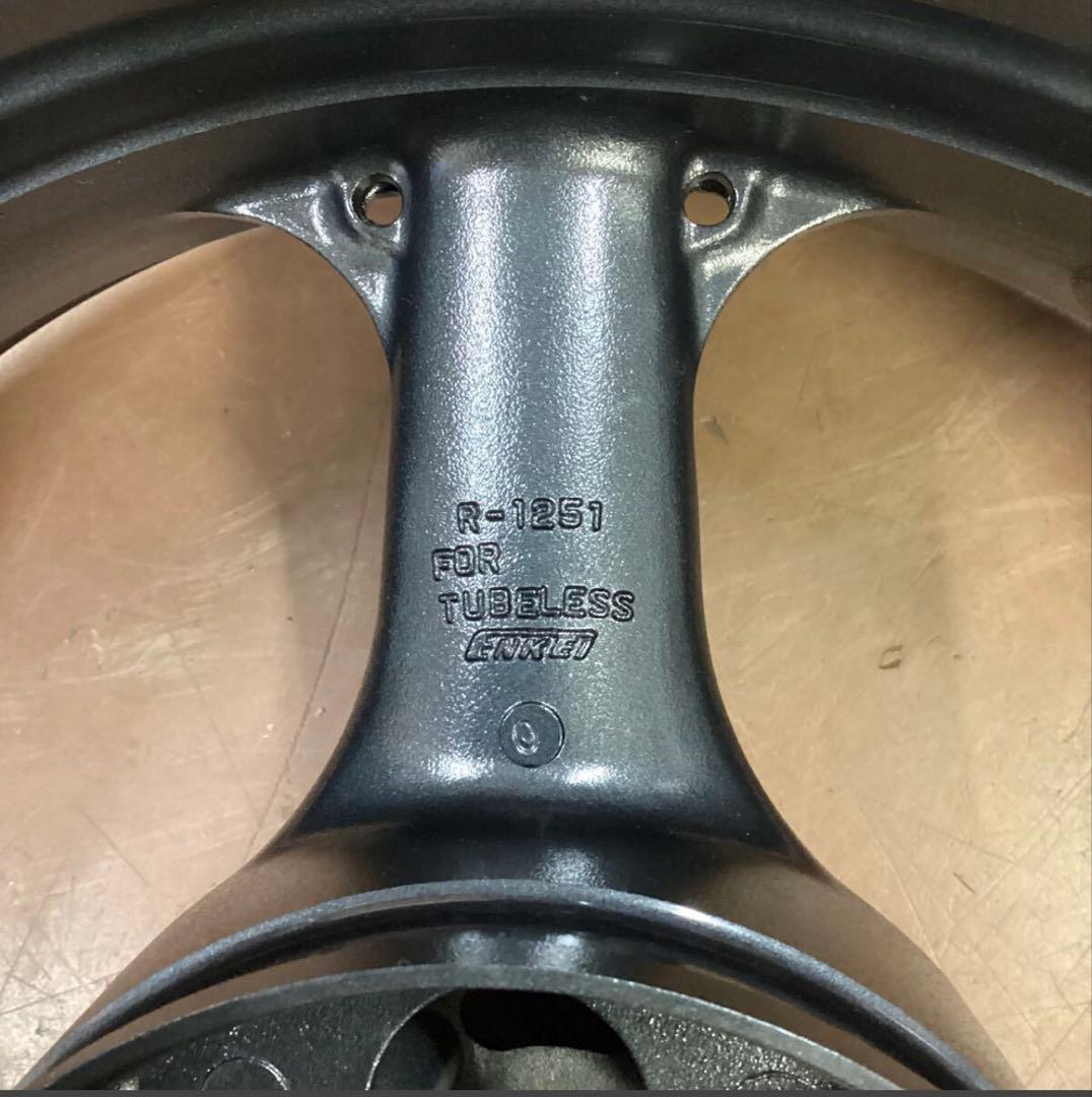 新品未使用 カワサキ ZXR400 純正リアホイール 純正ハブダンパー付