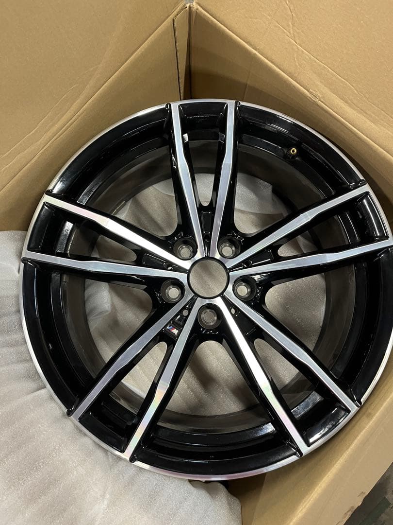 BMW320i（G20） 純正ホイール　リヤ用１本　中古