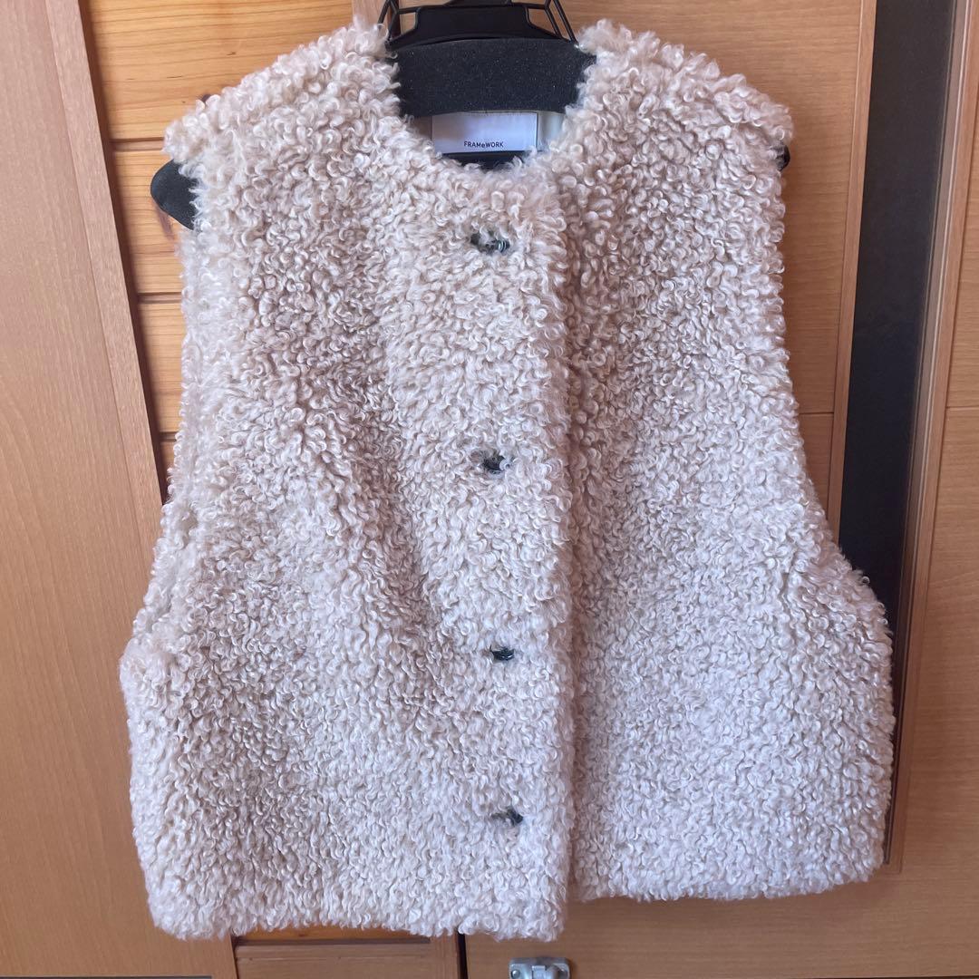 FRAMeWORK フェイクファーベスト ベージュ