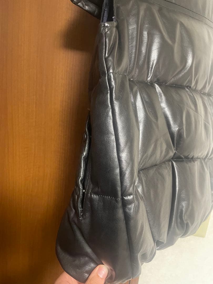 リップヴァンウィンクル　レザーダウンベスト