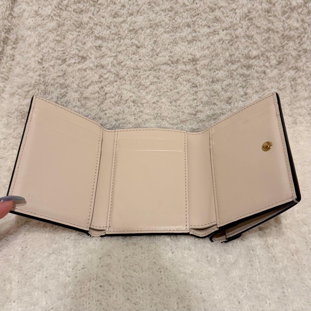 FENDI 三つ折り財布　ダイヤモンド　小銭入れ　フェンディ