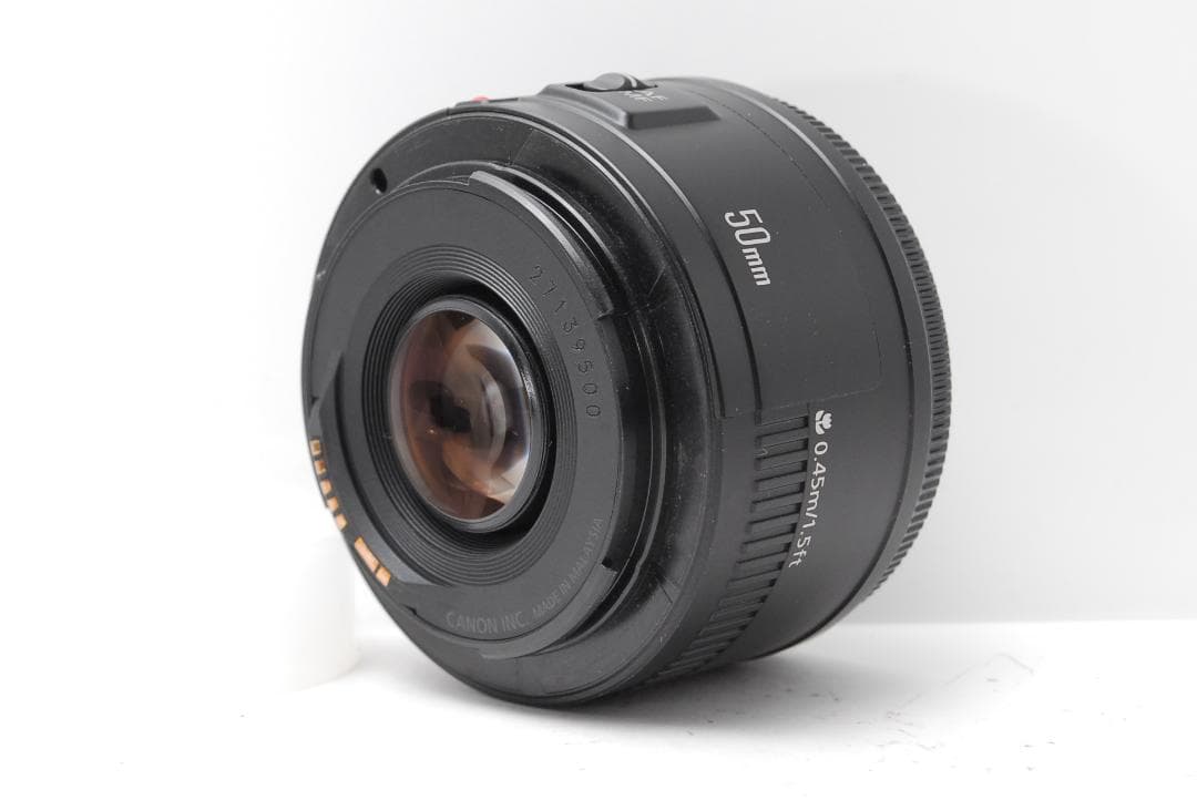 背景ボケが簡単に　大人気単焦点レンズ　Canon EF 50mm Ⅱ F1.8