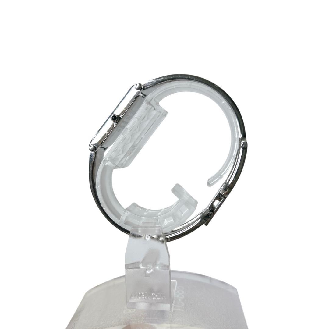 電池新品　GUCCI バングルウォッチ 1500L 黒文字盤 シルバー 箱付