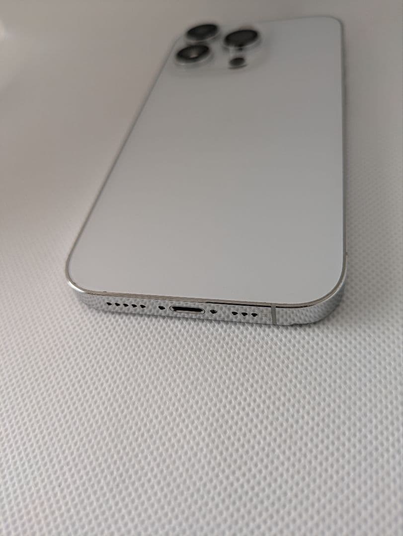 は*こ様 Apple iPhone 14 Pro シルバー 本体　バッテリー10