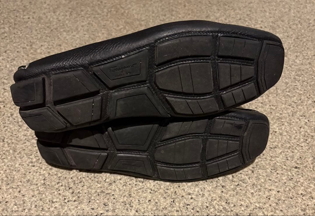 フェラガモ ドライビングシューズ ブラック 26cm