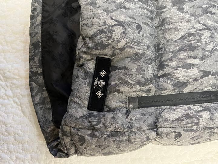 タトラス　ダウンベスト