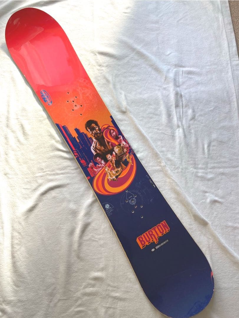 BURTON グラフィック　スノーボード　サイズ154センチ　オレンジ系