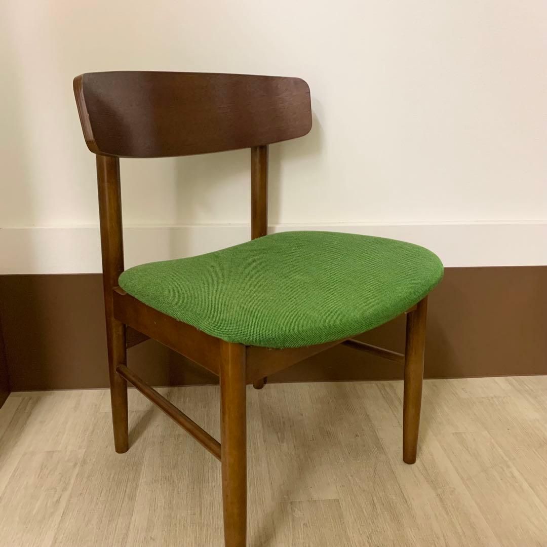 カリモク60+ Tチェア モケットグリーン karimoku