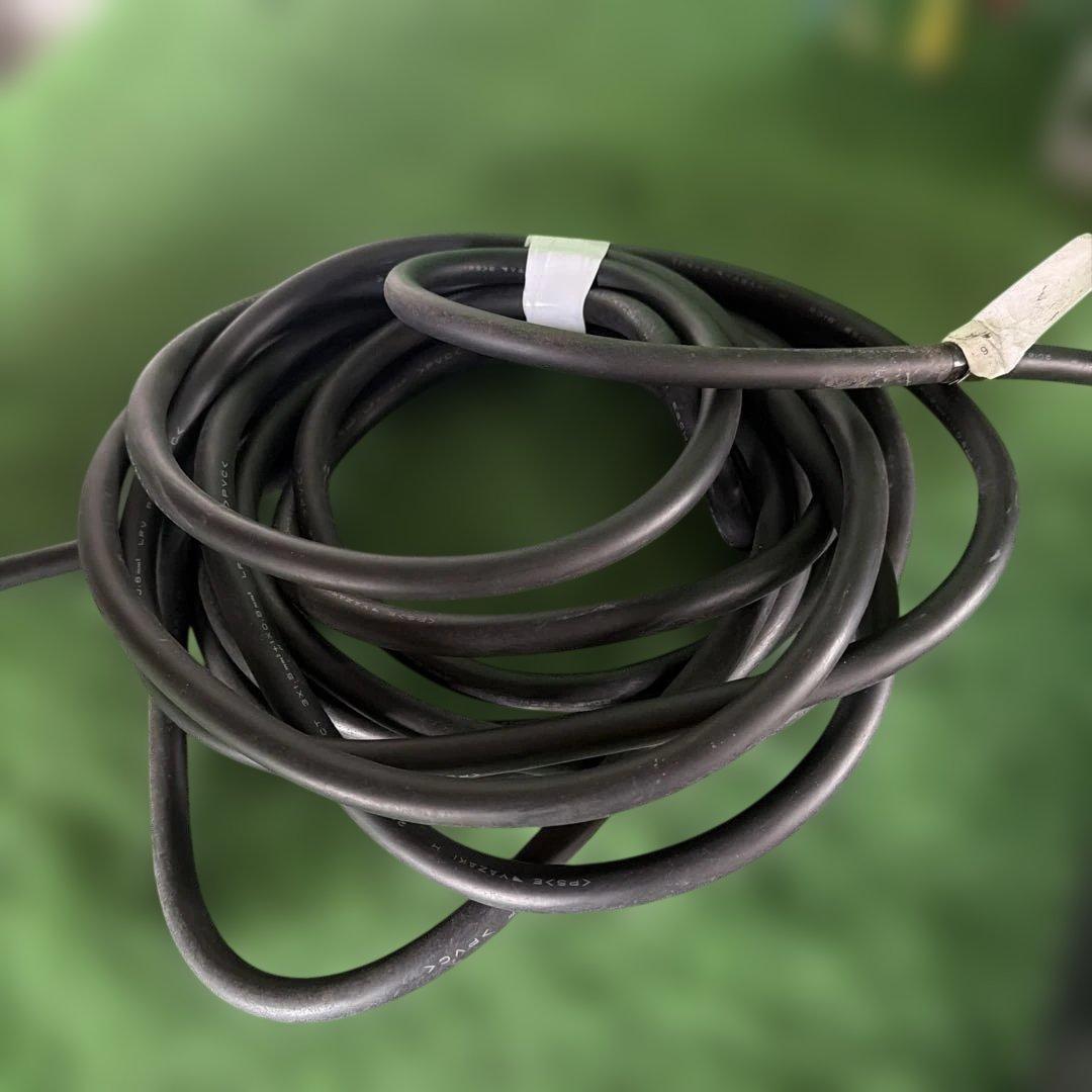 日産リーフ充電ケーブル