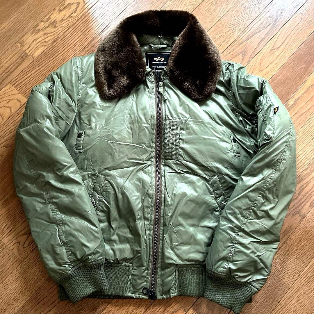 ALPHA INDUSTRIES ダウンジャケット XL カーキ ネックボア