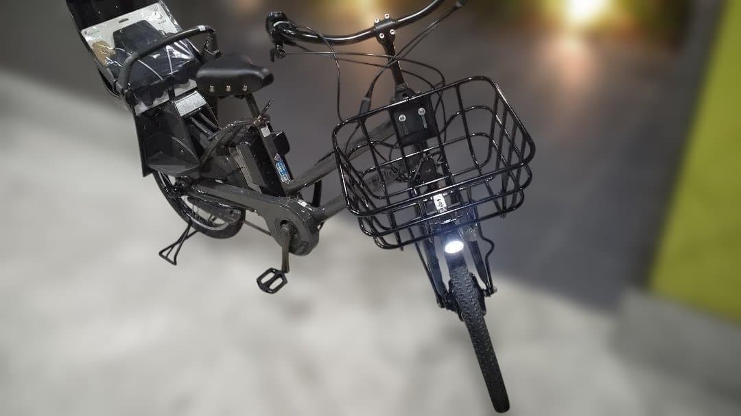人気色　BIKKE　GRI　回生充電機能付き　電動自転車　シートクッション新品