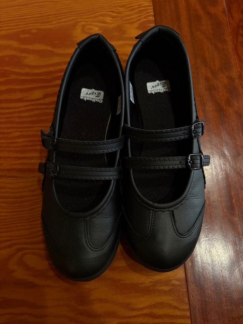 靴 Onitsuka Tiger MEXICO 66 TGRS