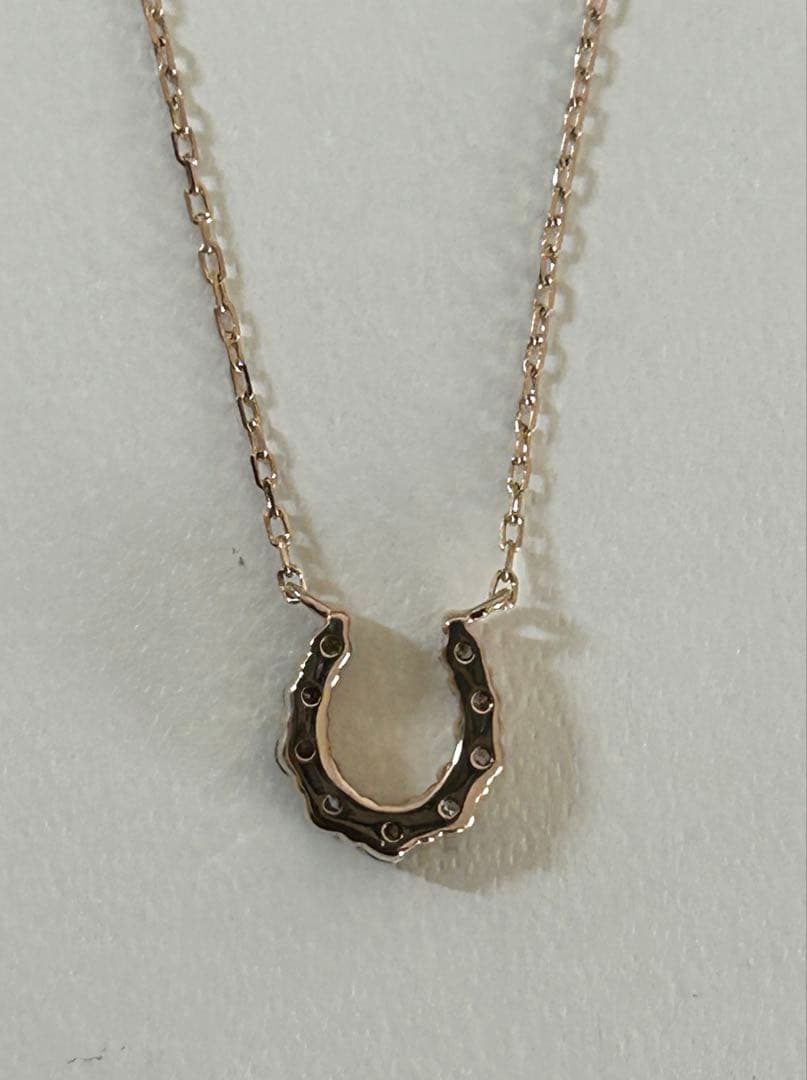 4℃ K18 ダイヤ　ホースシュー　ネックレス