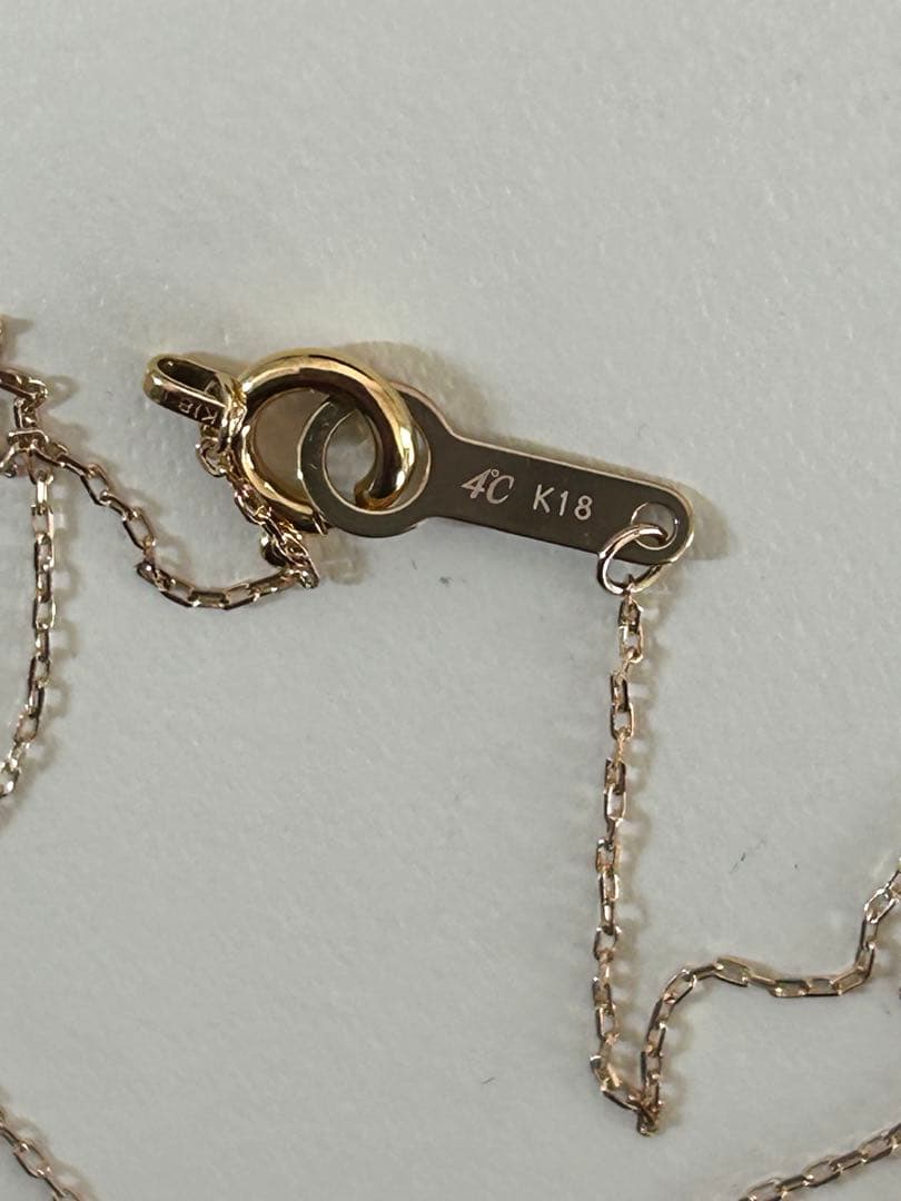 4℃ K18 ダイヤ　ホースシュー　ネックレス