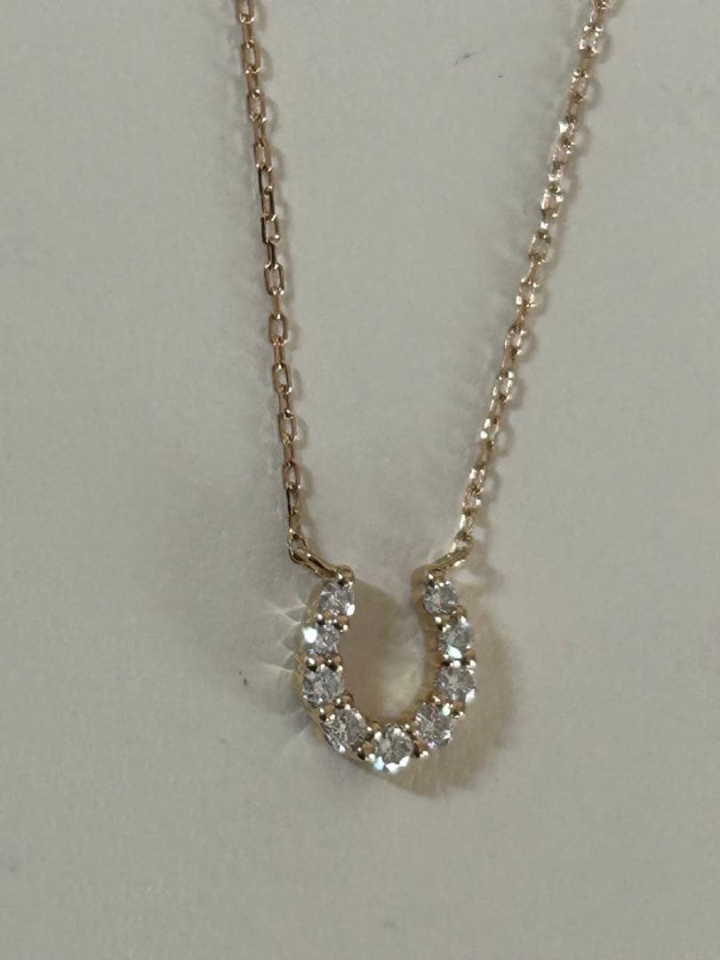 4℃ K18 ダイヤ　ホースシュー　ネックレス