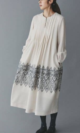 ミナペルホネン symphony ワンピースドレス　ライトベージュ　サイズ36