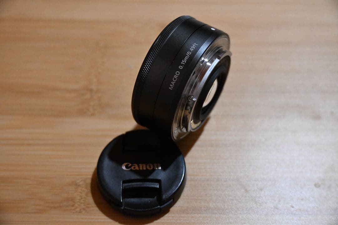 Canon EF-M 22mm f/2 STM パンケーキ レンズ