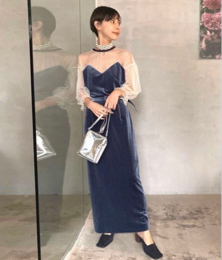 ameri エアリースリーブタイトドレス　アメリヴィンテージ　アメリ　お呼ばれ