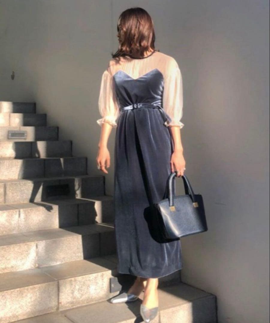 ameri エアリースリーブタイトドレス　アメリヴィンテージ　アメリ　お呼ばれ