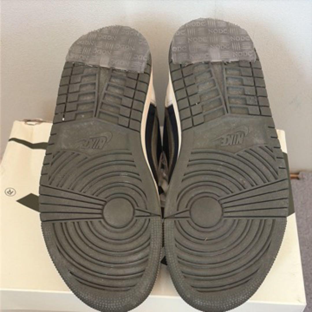 Travis Scott × Air Jordan 1 Medium Olive