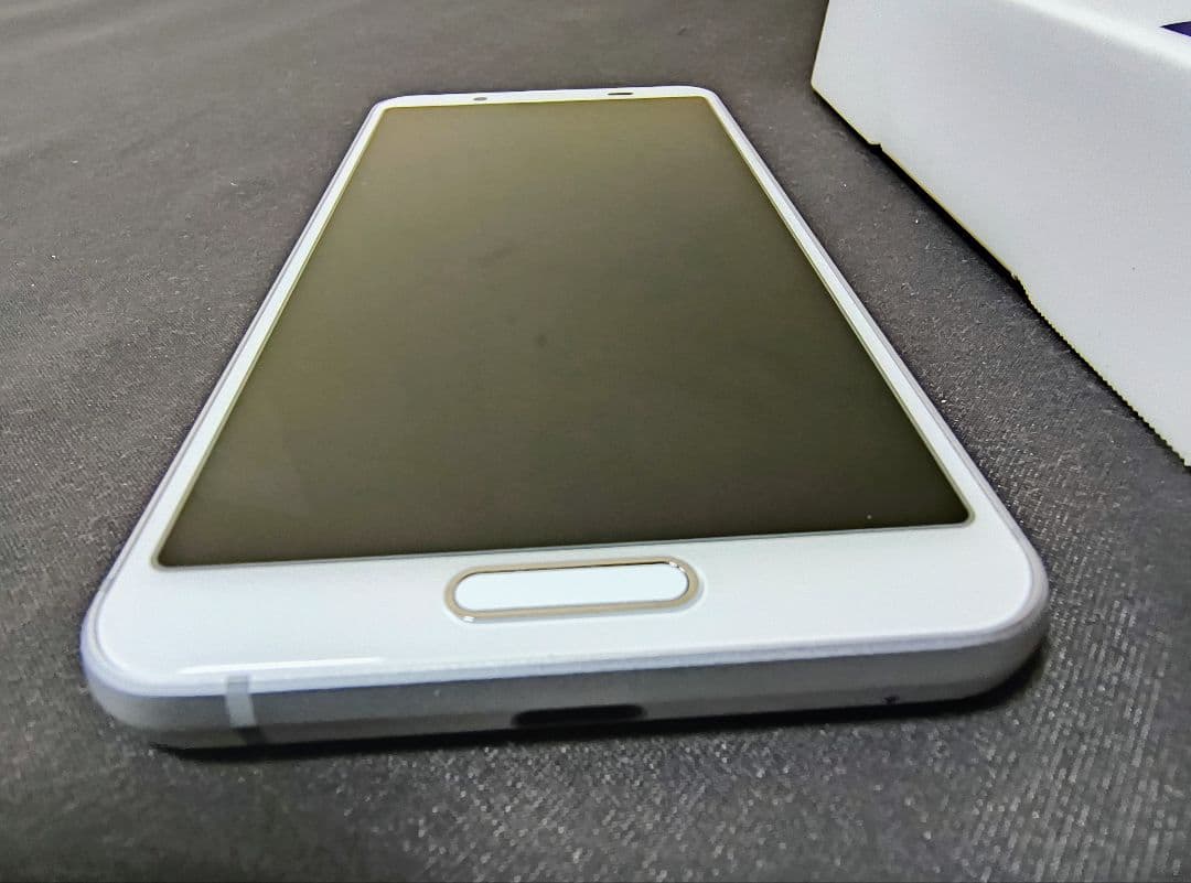 AQUOS　Sense3 SH02M　ひなちゃん