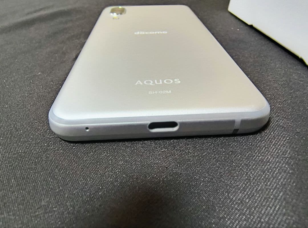 AQUOS　Sense3 SH02M　ひなちゃん