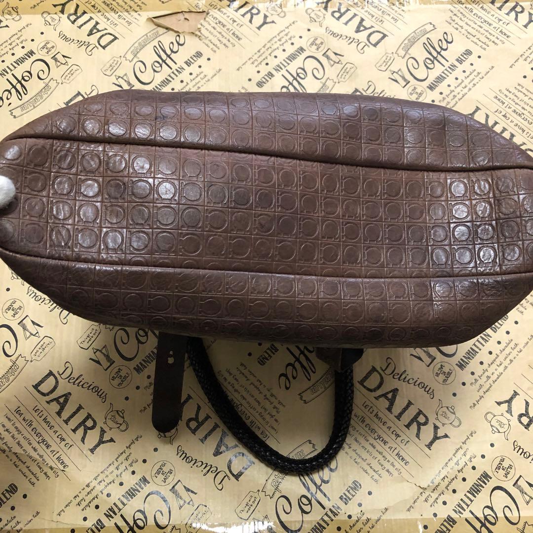 フェラガモ トート ビジネスバッグ ガンチーニ 革 茶ブリーフケース FQ224