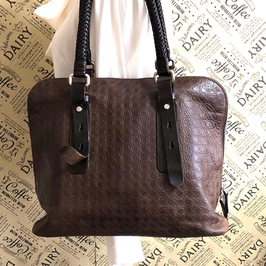 フェラガモ トート ビジネスバッグ ガンチーニ 革 茶ブリーフケース FQ224