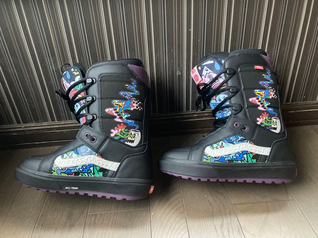 23~24モデルVANSHi-Standard OG Hannah Eddy