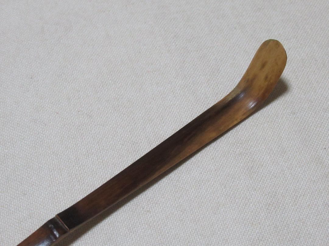 秋桜　茶道具　竹茶杓　表千家堀内宗完極め　銘せせらぎ