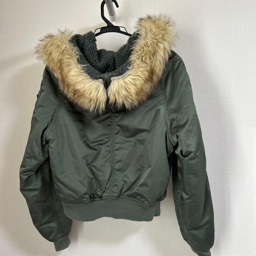 アメリカンイーグル MA-1ジャケット ファー付き