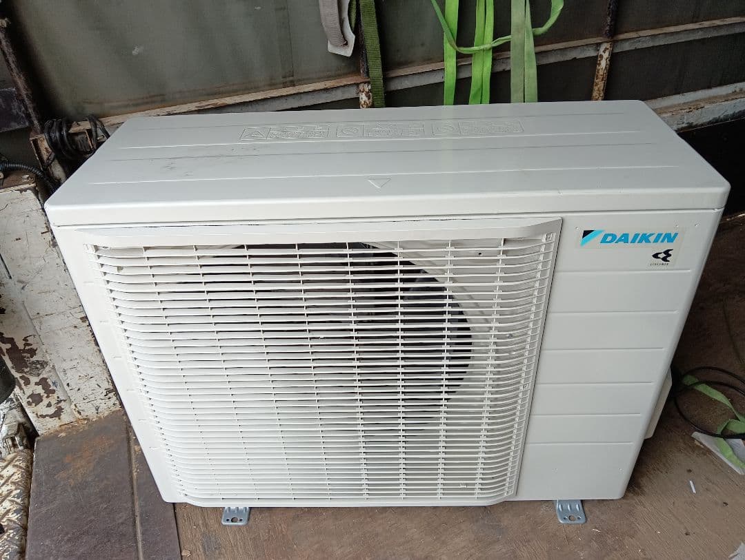 ダイキンルームエアコン14畳用 /200V・AN403AEBKP・2023年製