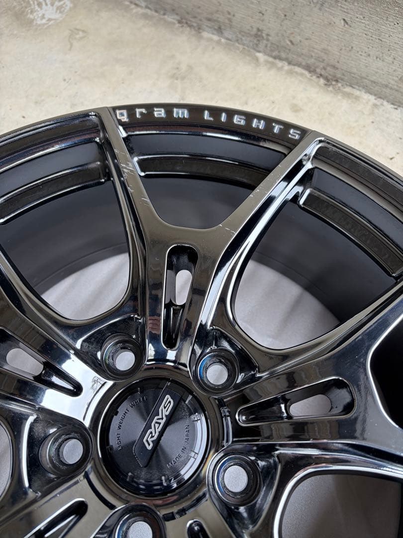 【傷有り】RAYS Gram Lights 18インチ（1本）