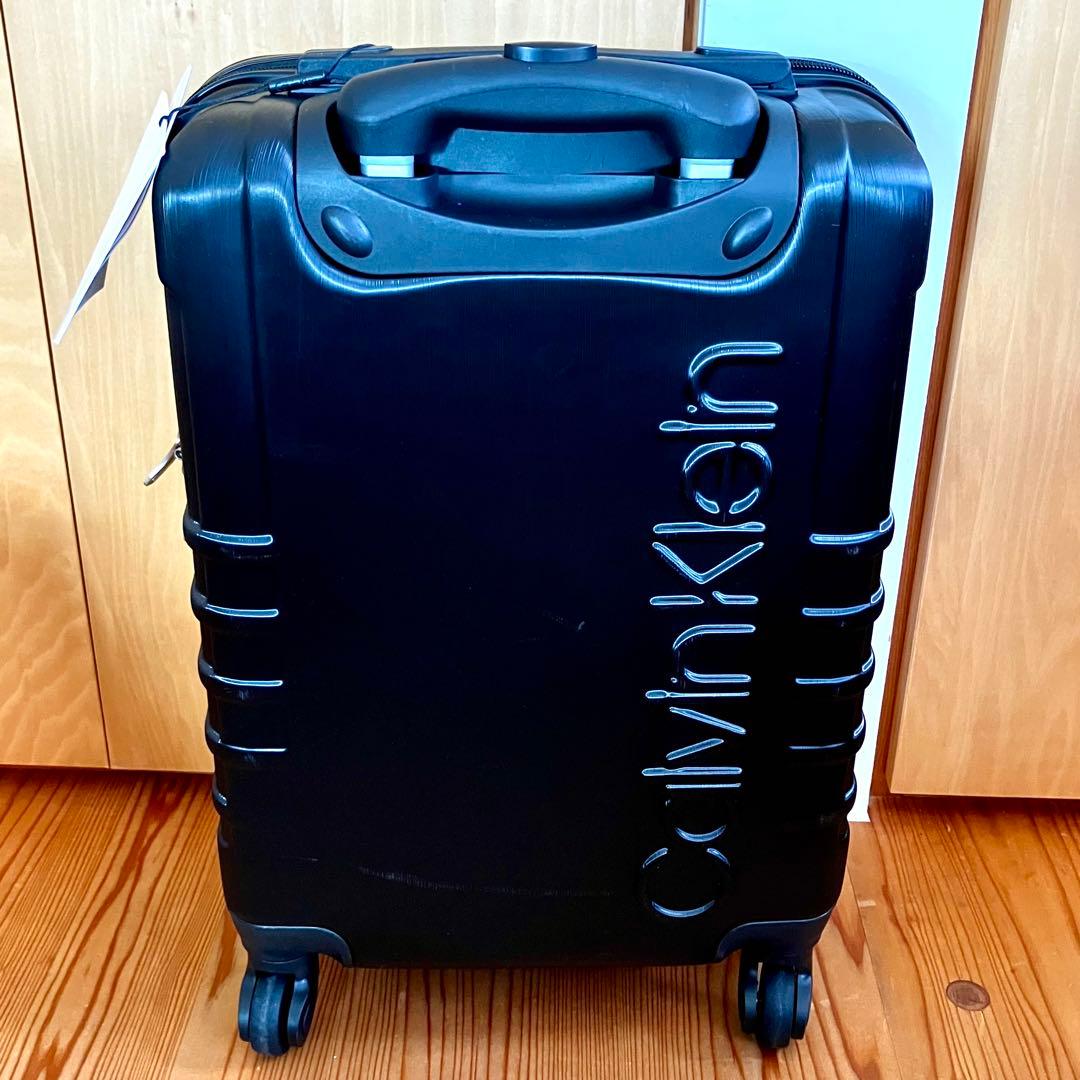 日本未入荷　CK カルバンクライン ブラック ハードキャリーケース　スーツケース