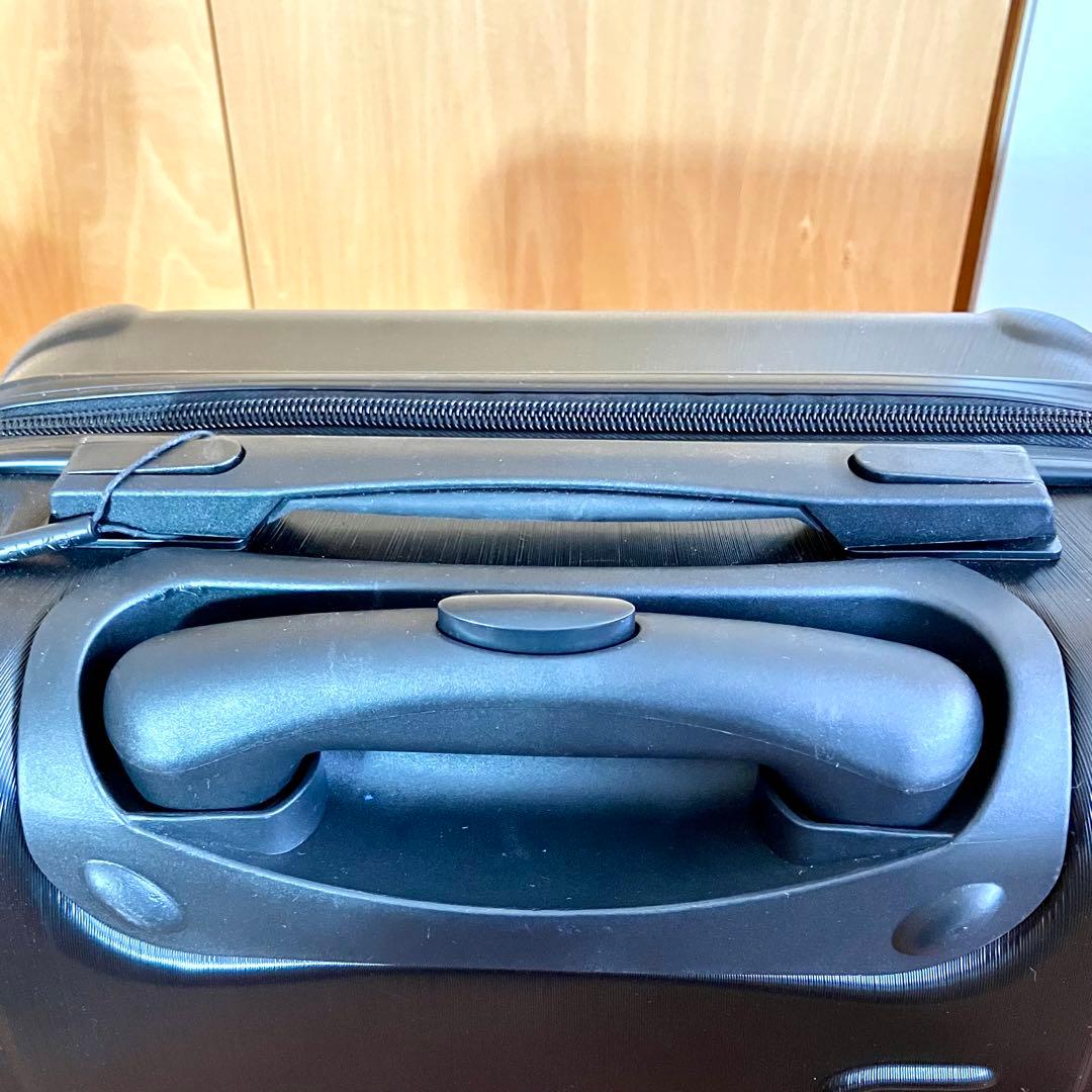 日本未入荷　CK カルバンクライン ブラック ハードキャリーケース　スーツケース