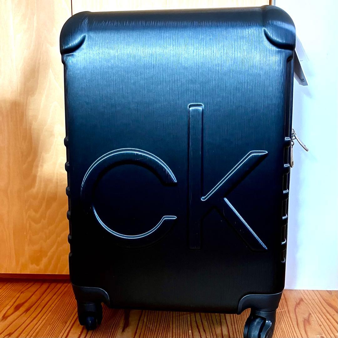 日本未入荷　CK カルバンクライン ブラック ハードキャリーケース　スーツケース