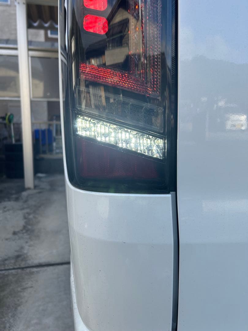 ハイエース 200系 テールランプ 415 COBRA FLEX