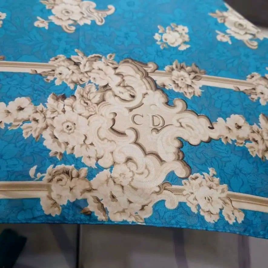 【美品】ChristianDior　3段折り傘　折りたたみ傘　雨傘　ブルー　花柄