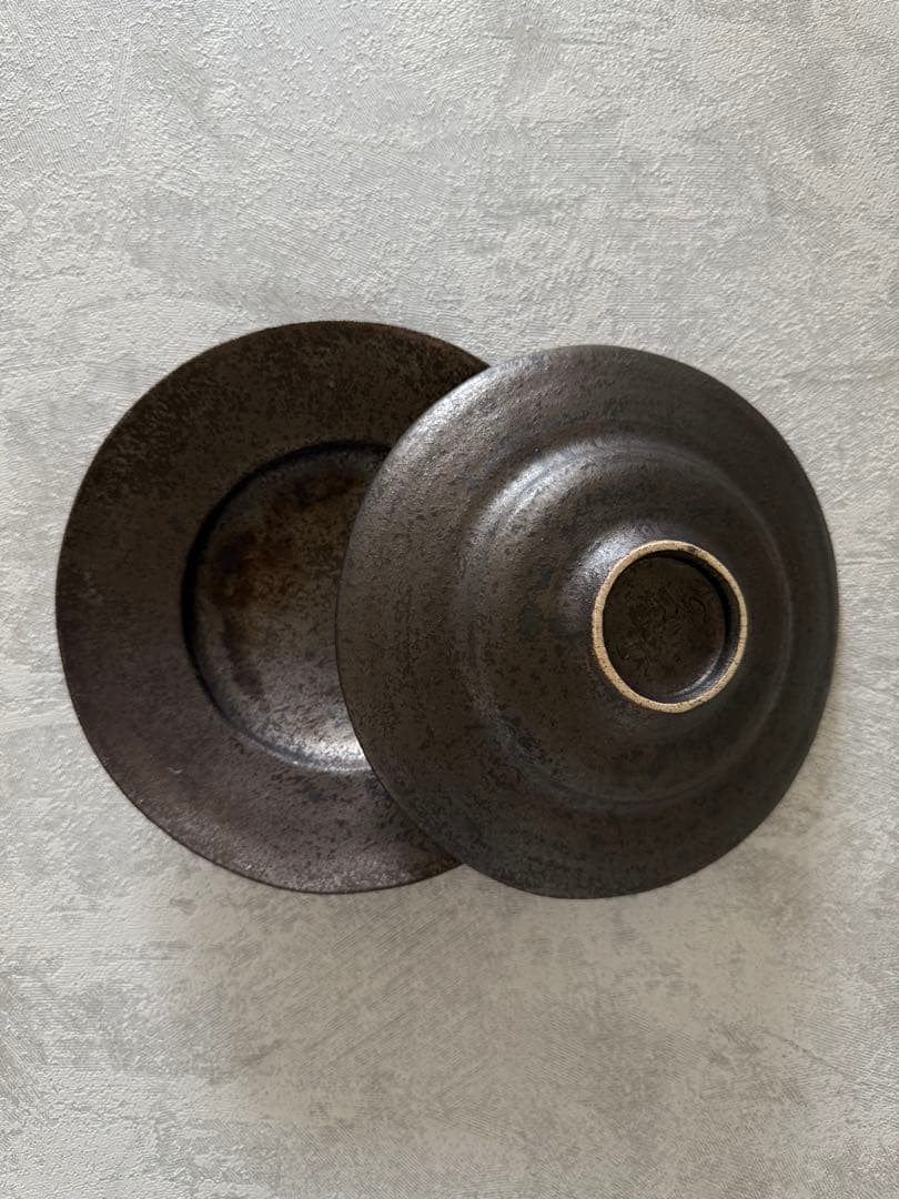 安福由美子　黒錆リム鉢　リム皿　2枚組