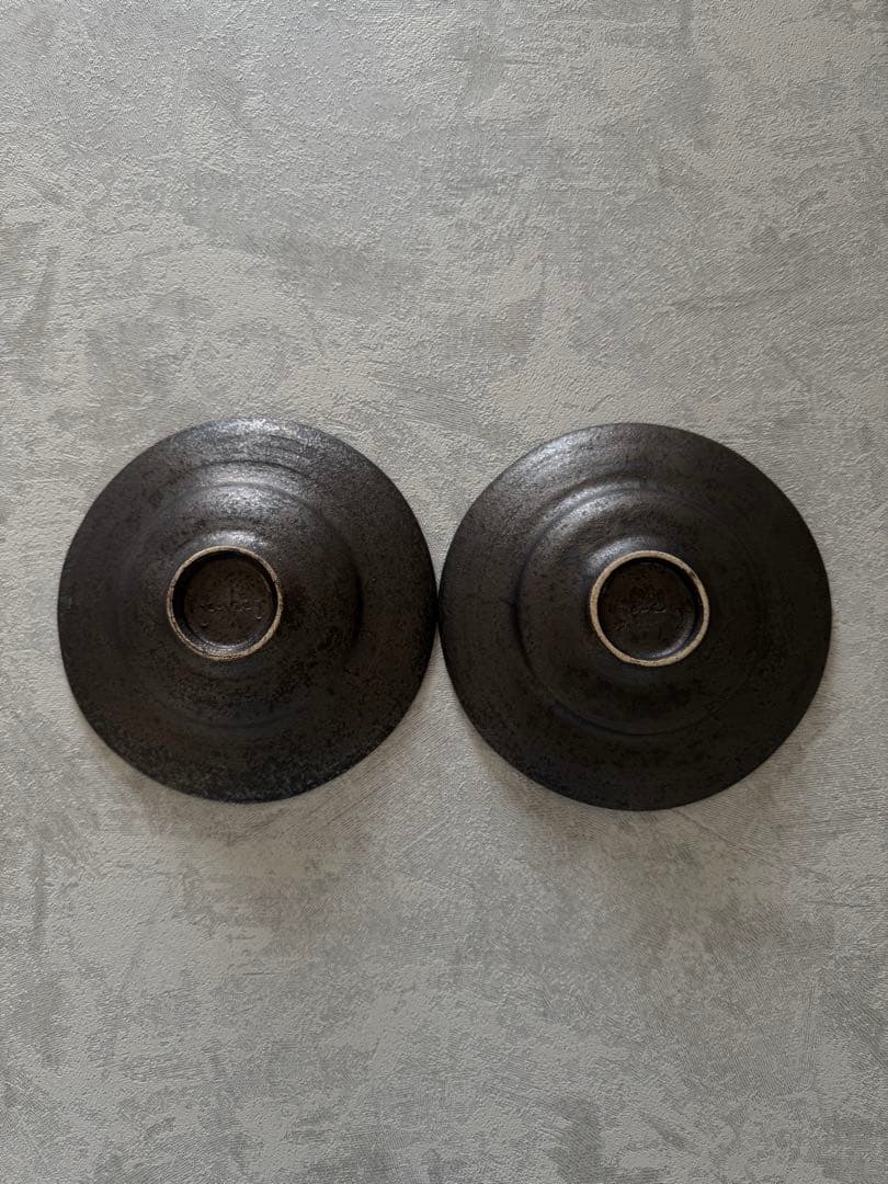 安福由美子　黒錆リム鉢　リム皿　2枚組