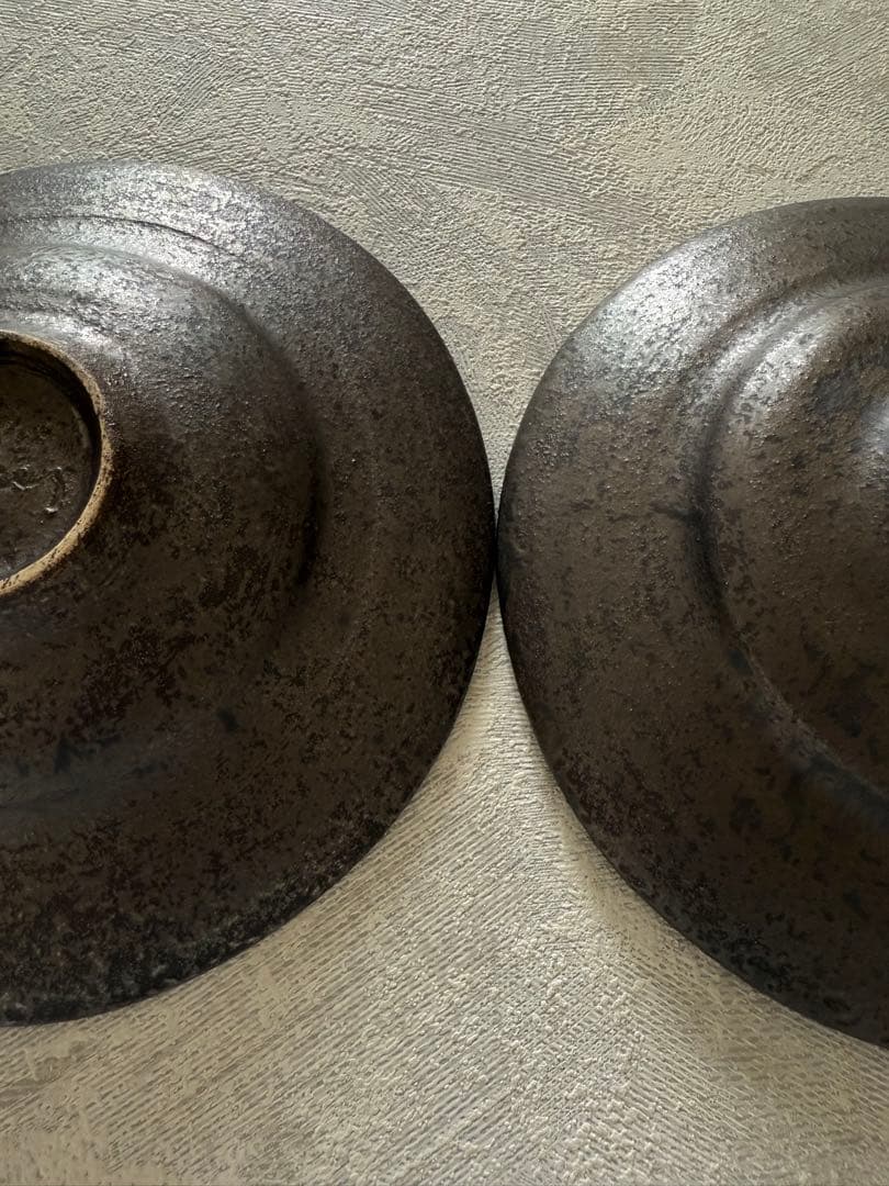 安福由美子　黒錆リム鉢　リム皿　2枚組