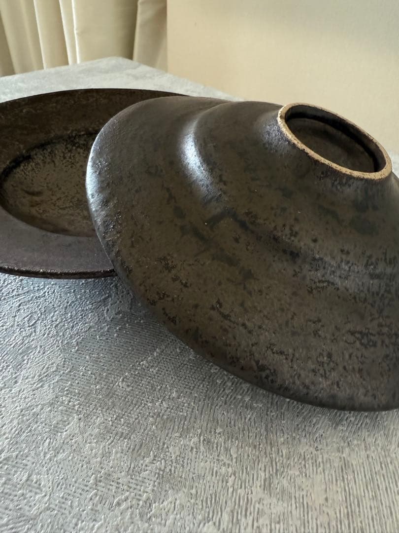 安福由美子　黒錆リム鉢　リム皿　2枚組